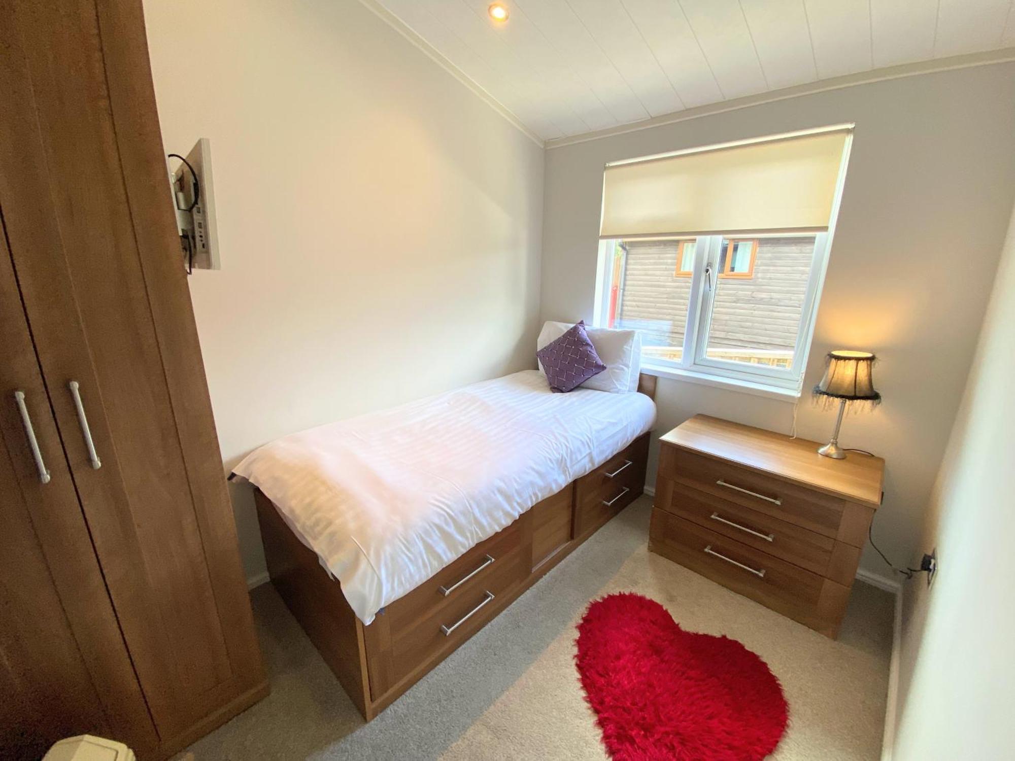 Benarty 11 With Private Hot Tub - Fife - Loch Leven - Lomond Hills - Pet Friendly Villa Kelty Exterior photo